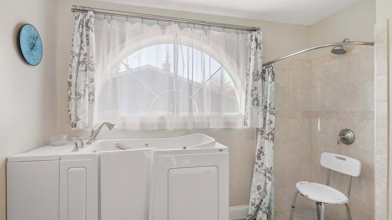 Photo of Bathroom in Athol Springs