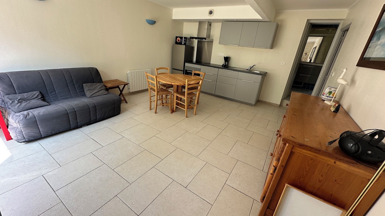 Photo of Livingroom in Plevenon