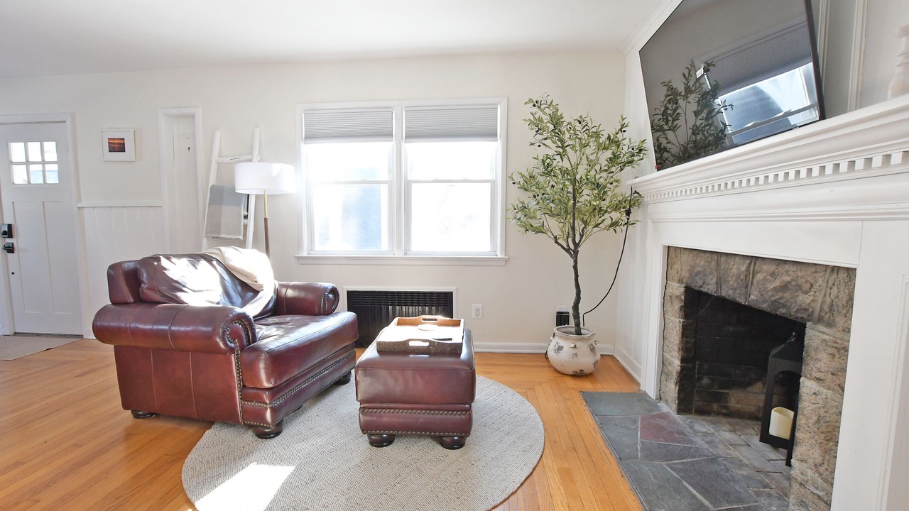 Photo of Bedroom in East Setauket