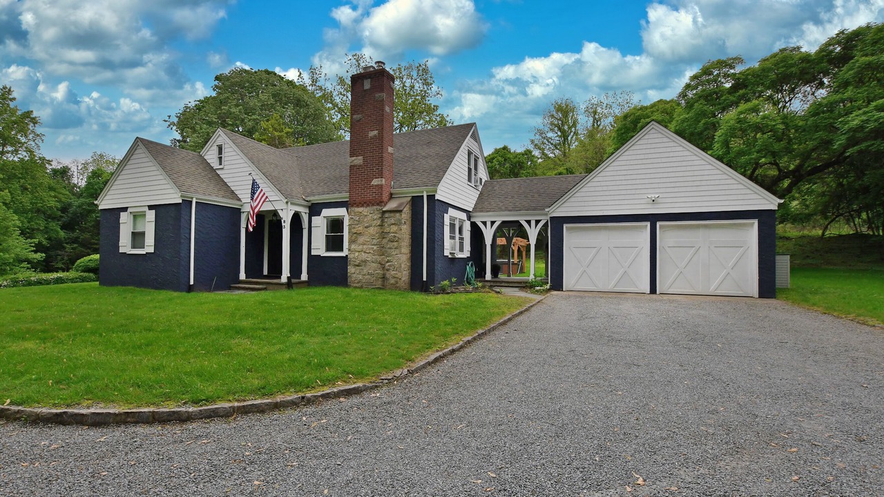 Photo of Outdoor in East Setauket