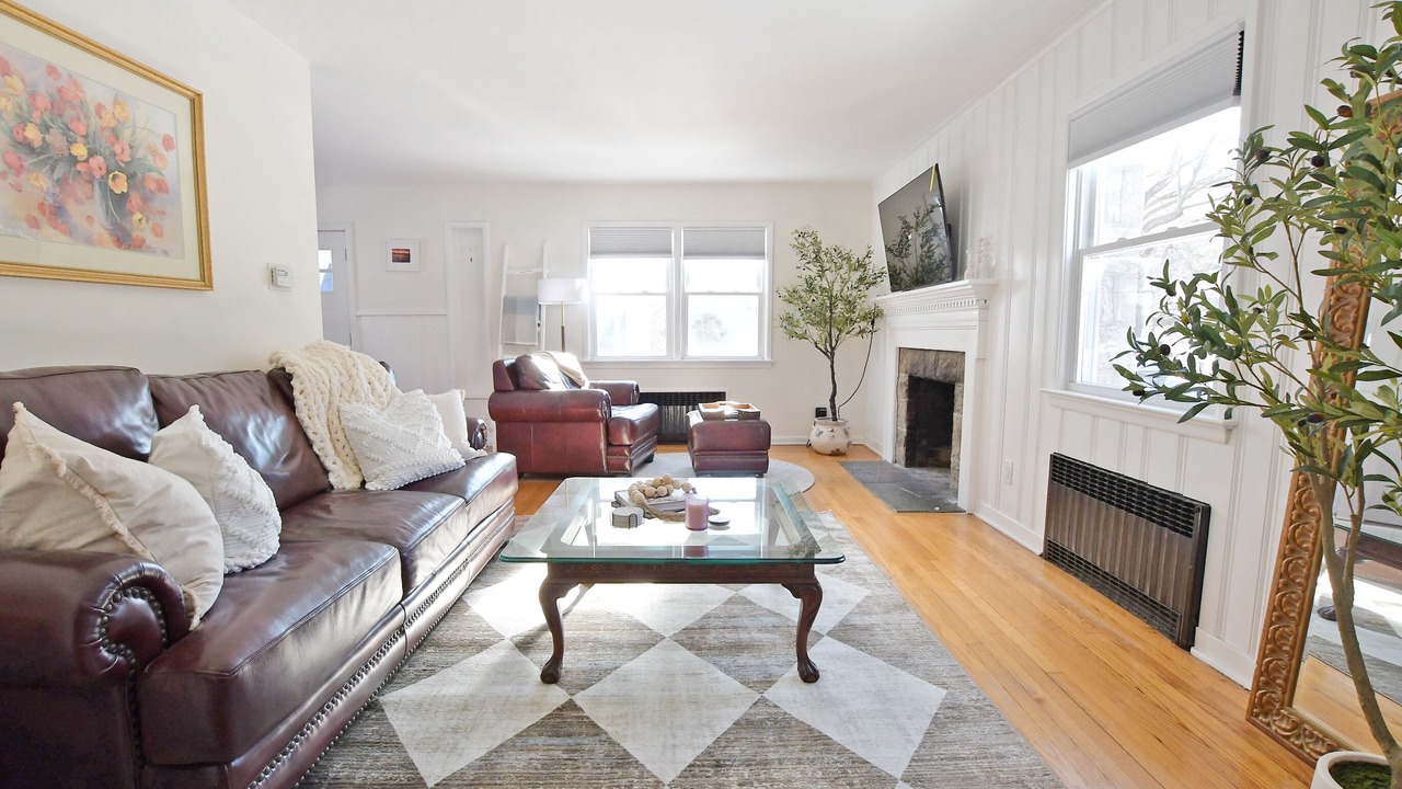 Photo of Bedroom in East Setauket