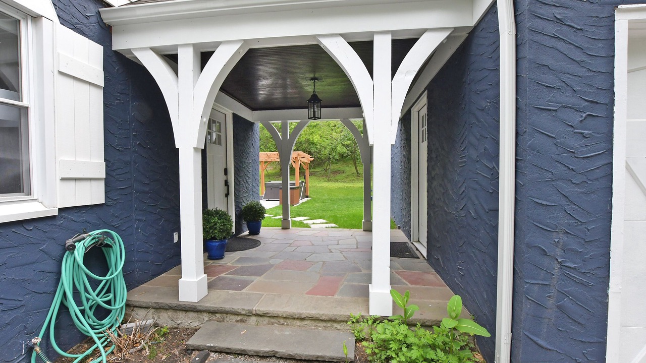 Photo of Others in East Setauket