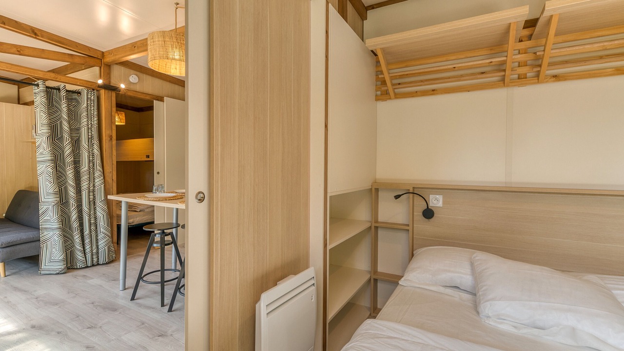Photo of Bedroom in Vaulnaveys-le-Bas