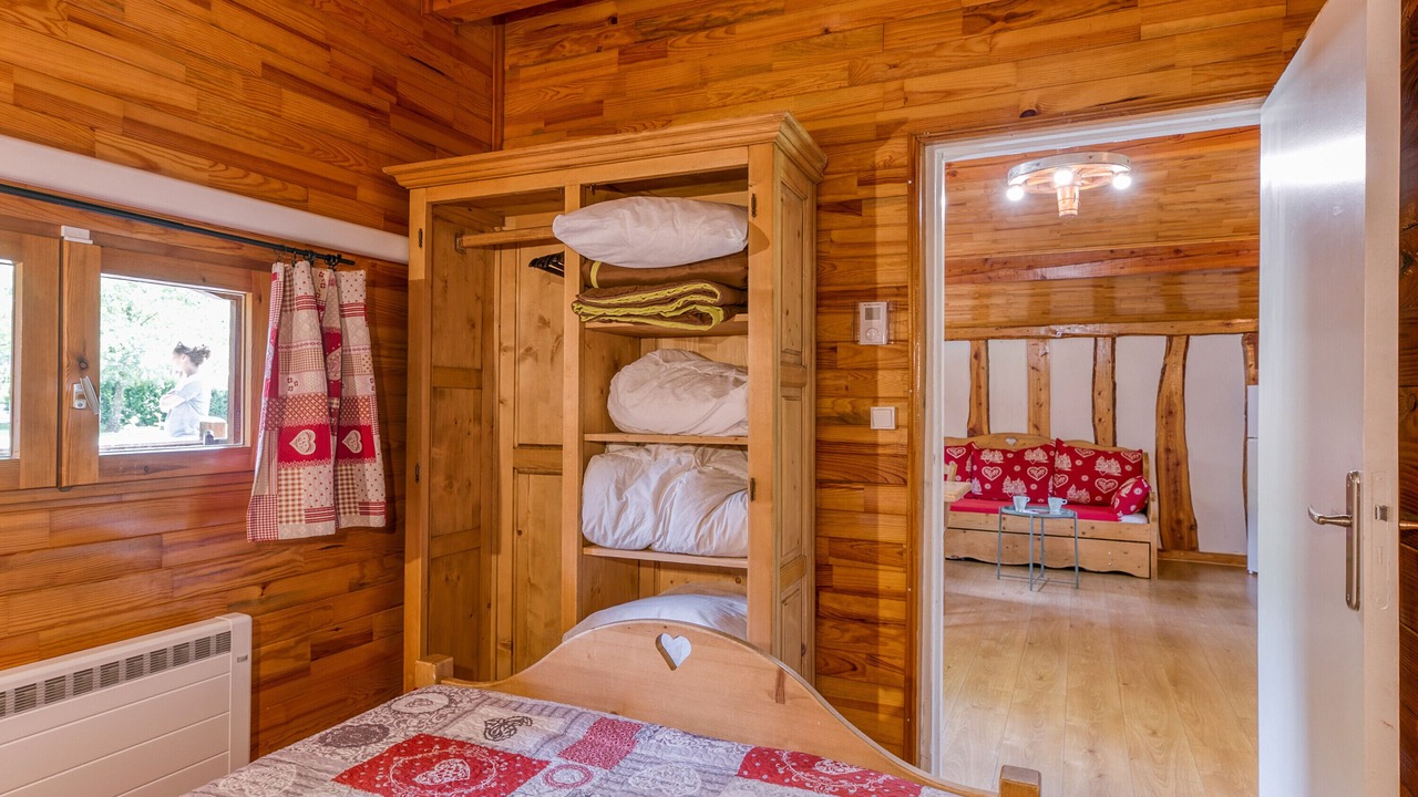 Photo of Bedroom in Vaulnaveys-le-Bas