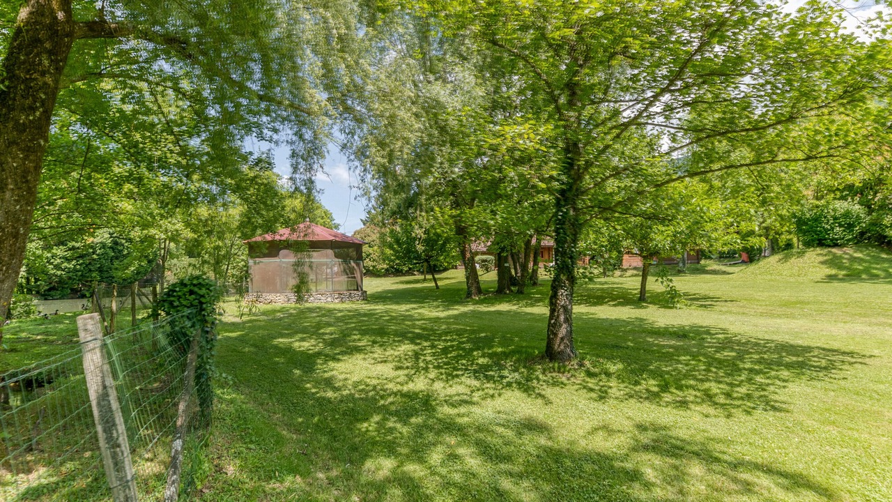 Photo of Outdoor in Vaulnaveys-le-Bas