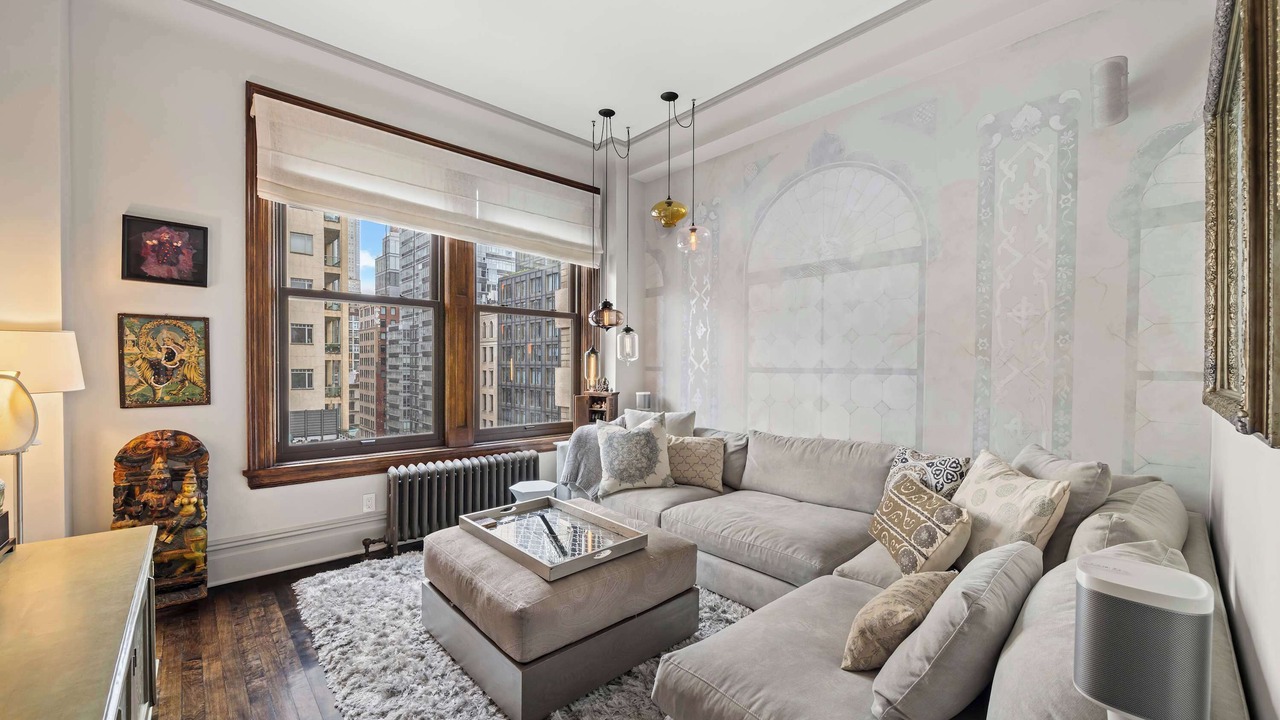 Photo of Livingroom in Chinatown