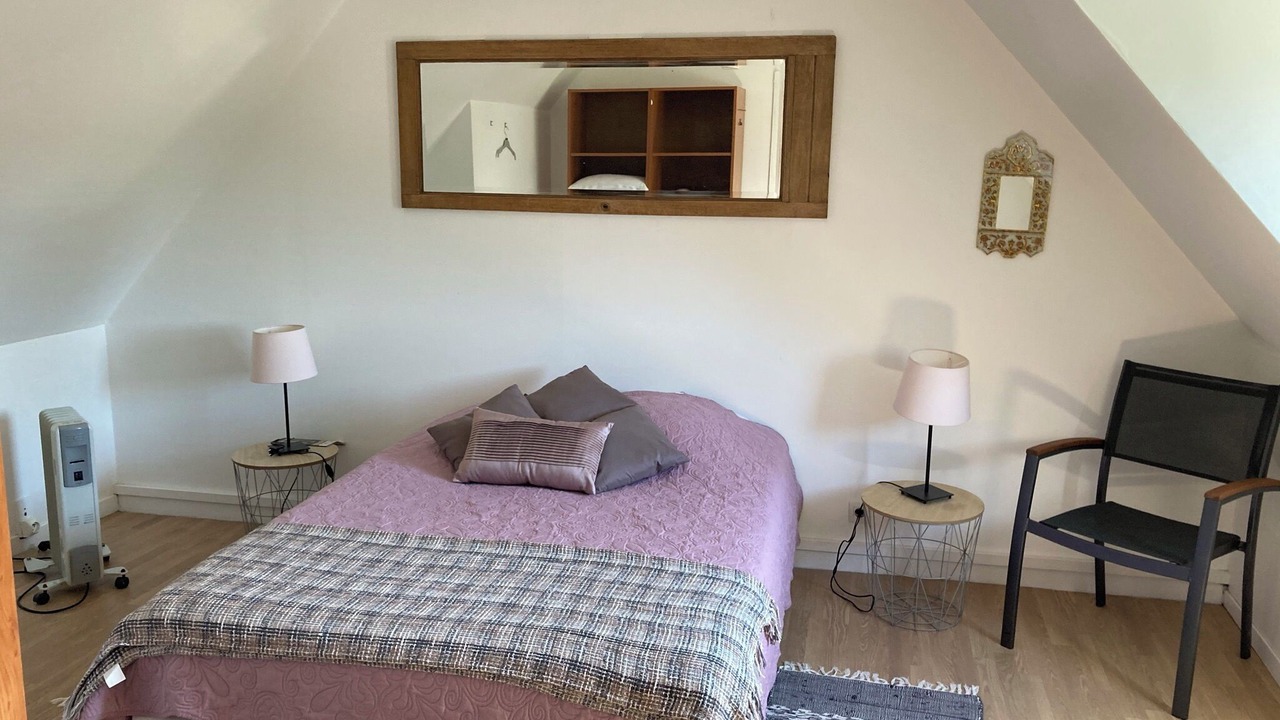 Photo of Bedroom in Plouguiel
