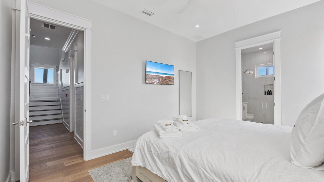 Photo of Bedroom in Laguna Beach