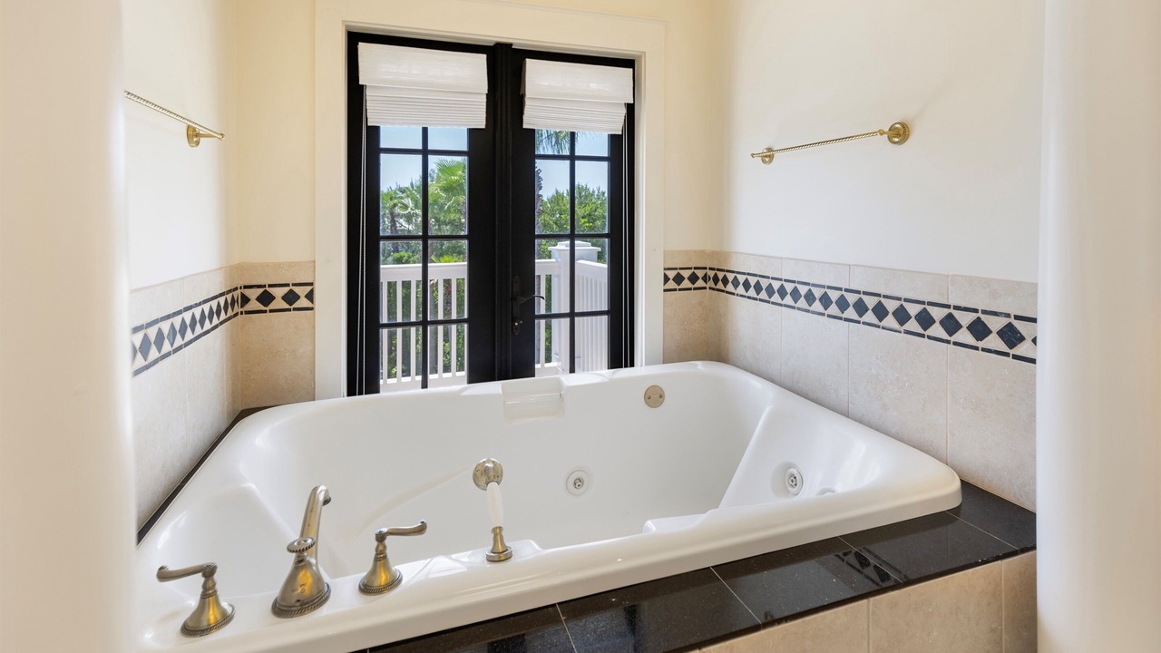 Photo of Bathroom in Sunnyside