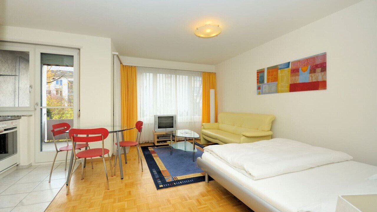 Photo of Bedroom in District 6