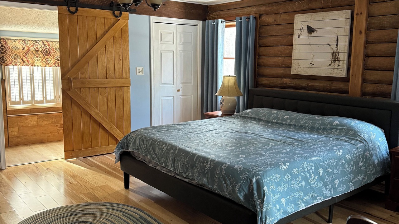 Photo of Bedroom in Lackey