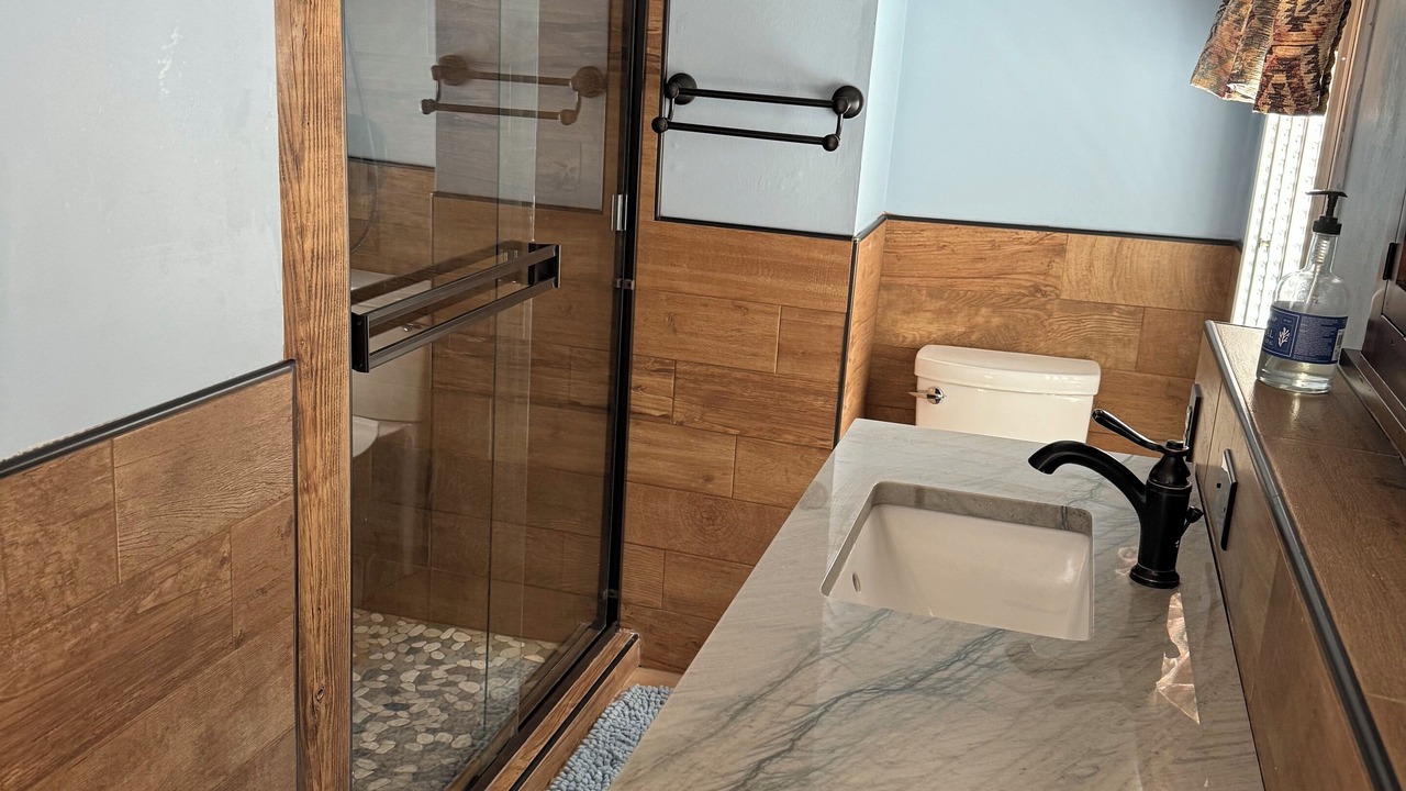 Photo of Bathroom in Lackey