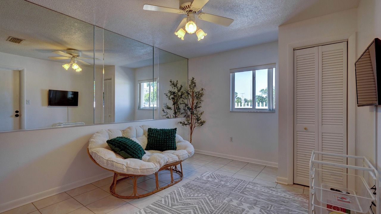 Photo of Livingroom in Cocoa Isles