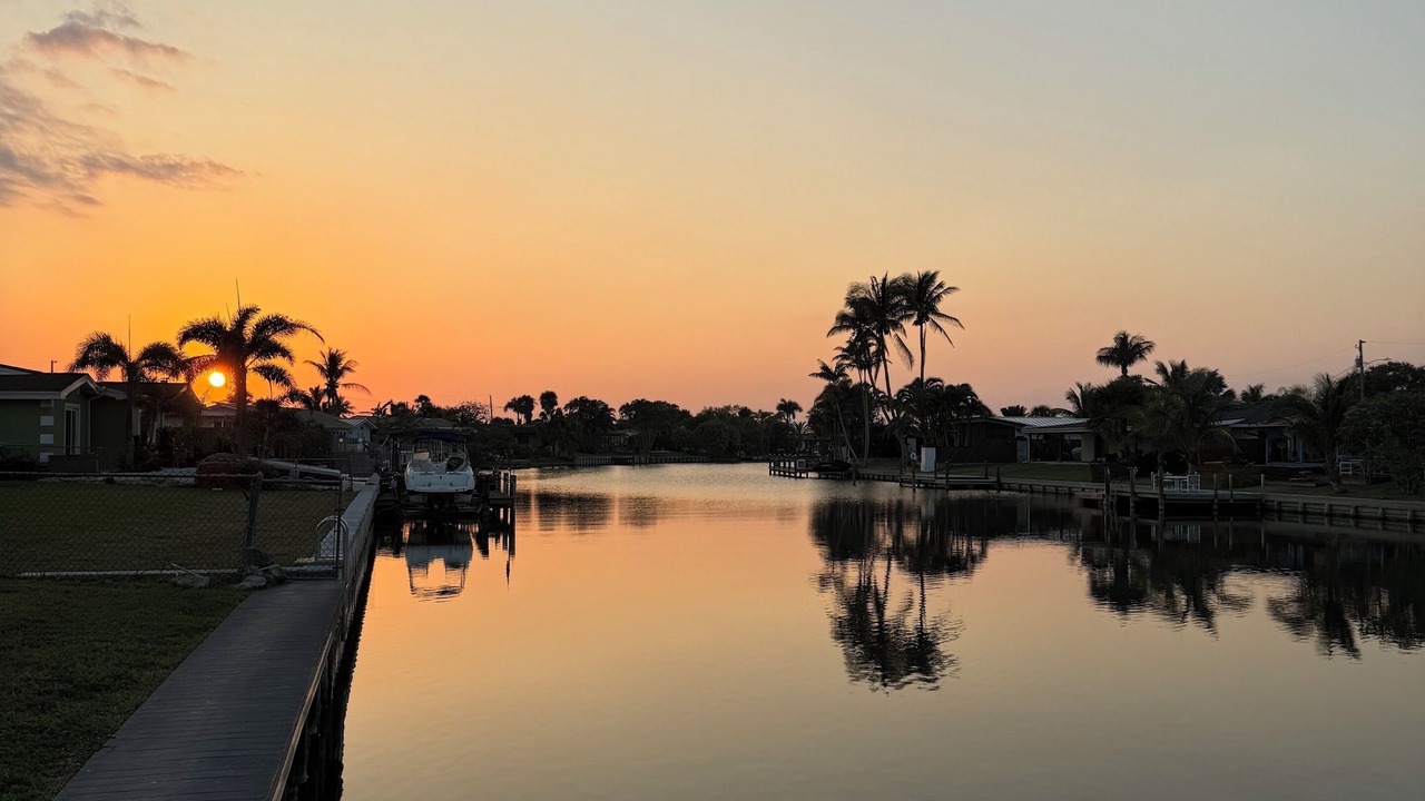 Photo of Others in Cocoa Isles
