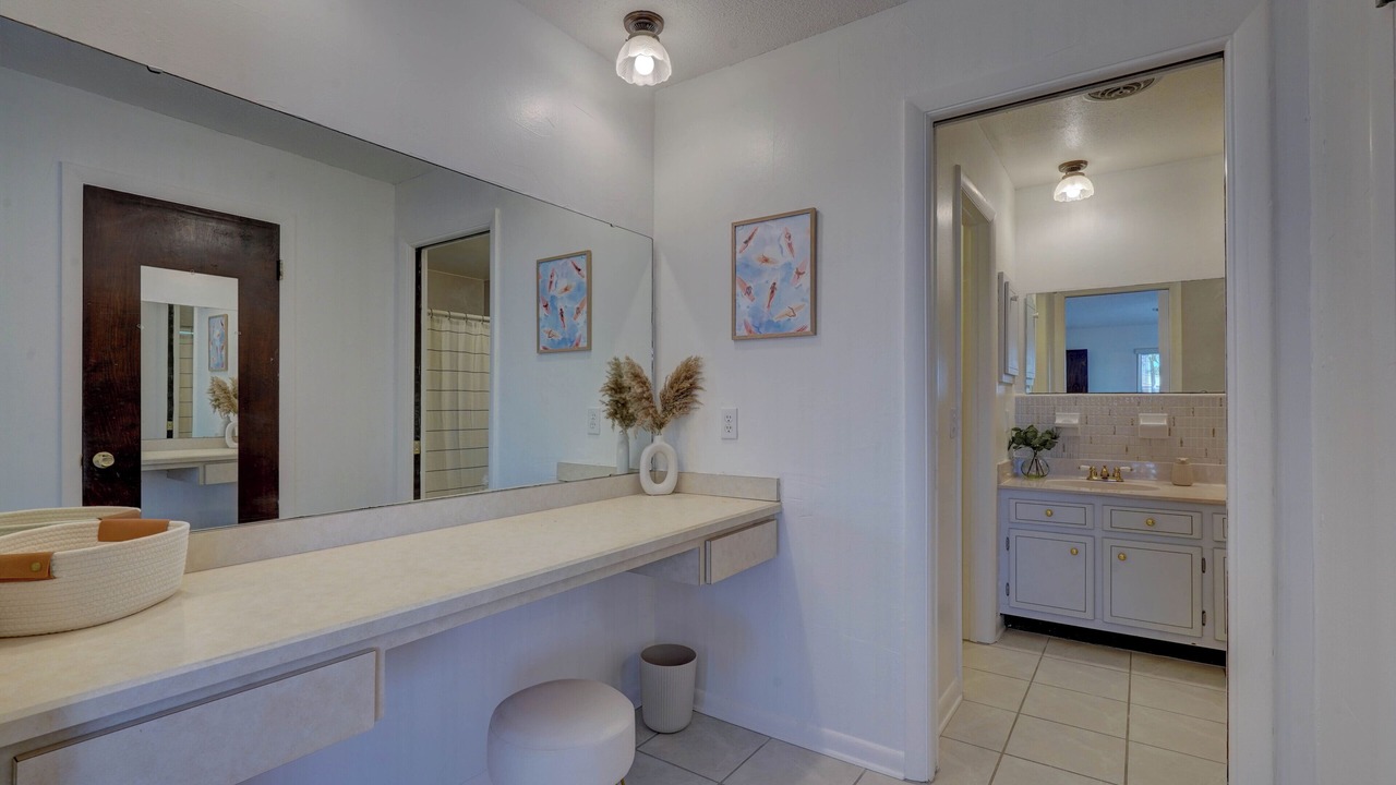 Photo of Bathroom in Cocoa Isles