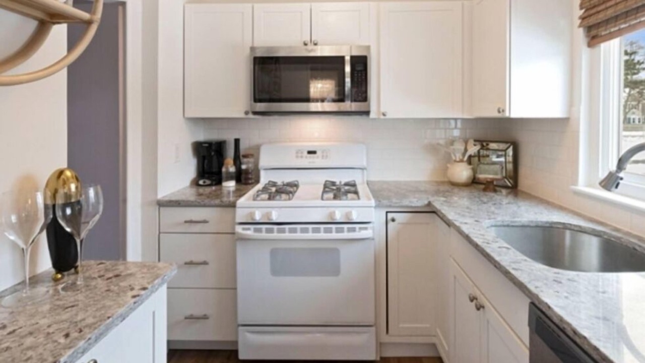 Photo of Kitchen in Central Islip