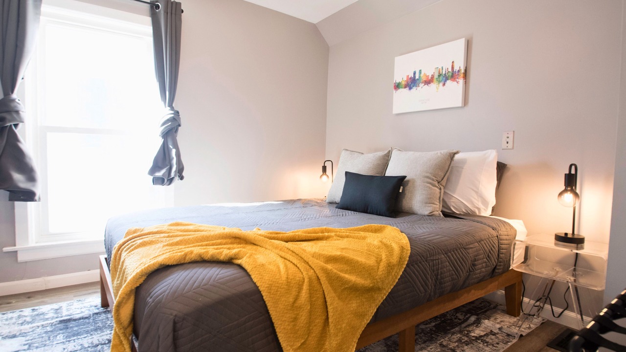 Photo of Bedroom in Westside