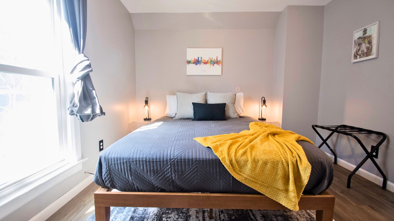 Photo of Bedroom in Westside