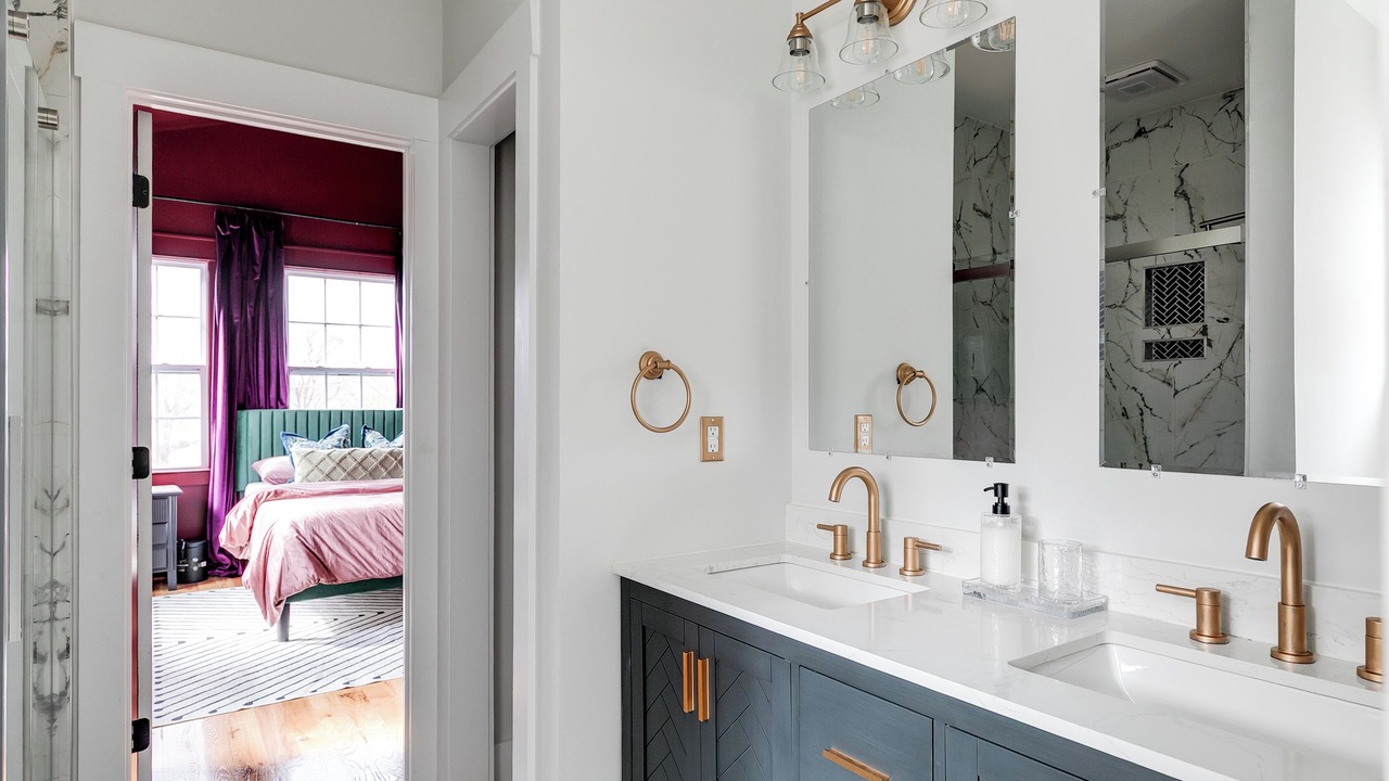 Photo of Bathroom in Mosby