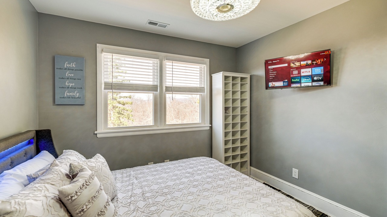 Photo of Bedroom in Roanoke