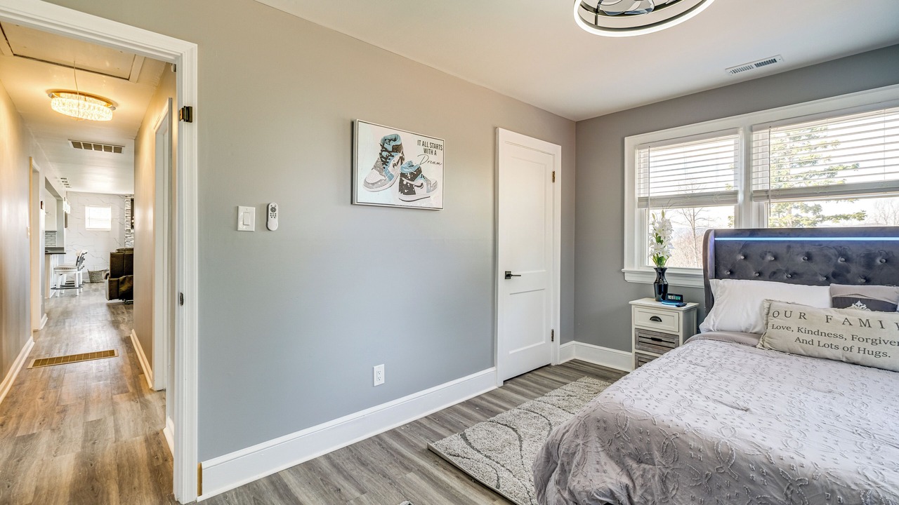Photo of Bedroom in Roanoke