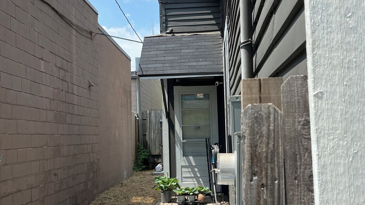 Photo of Outdoor in Cole-Noble District