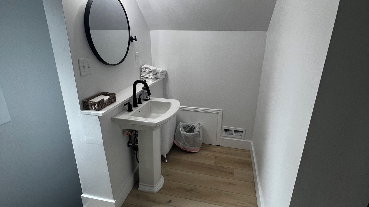 Photo of Bathroom in Cole-Noble District