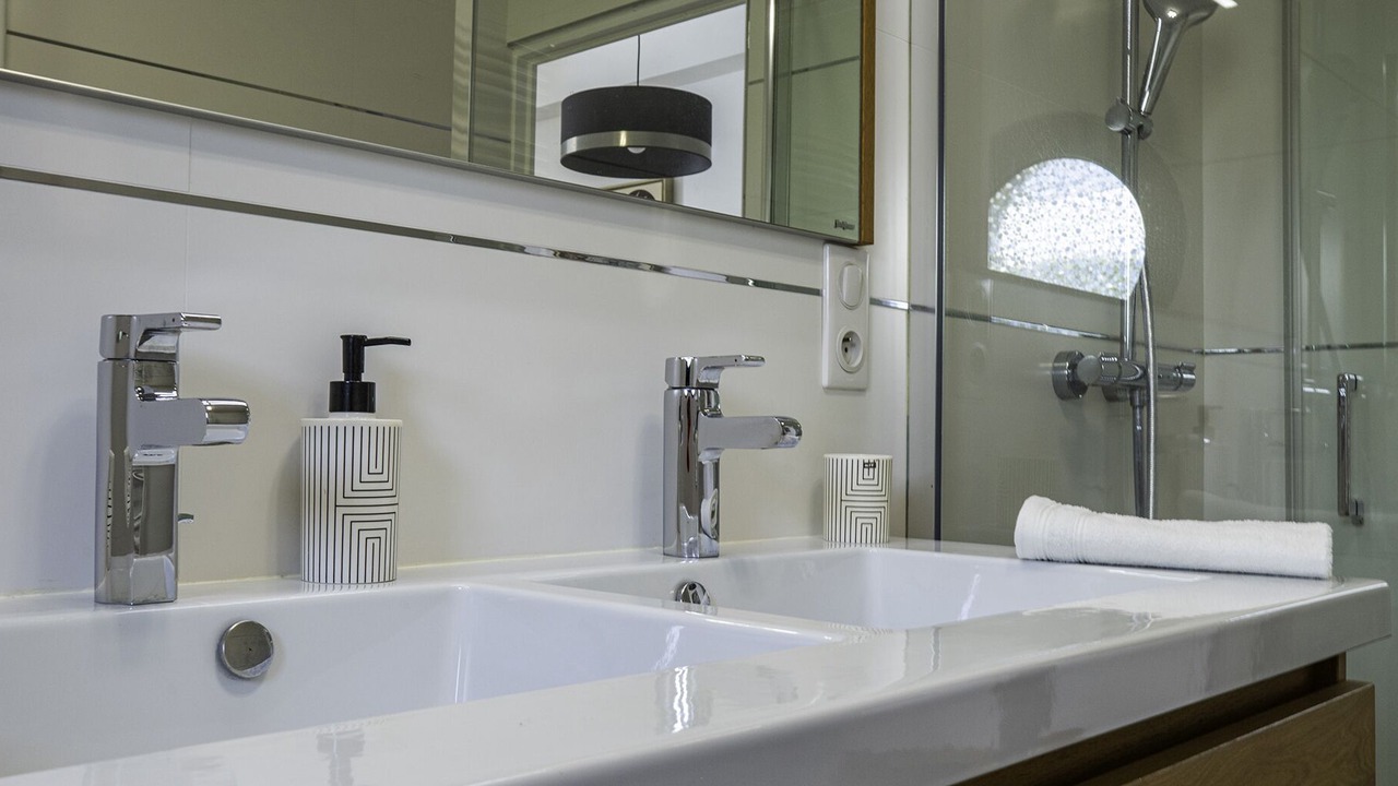 Photo of Bathroom in Concarneau