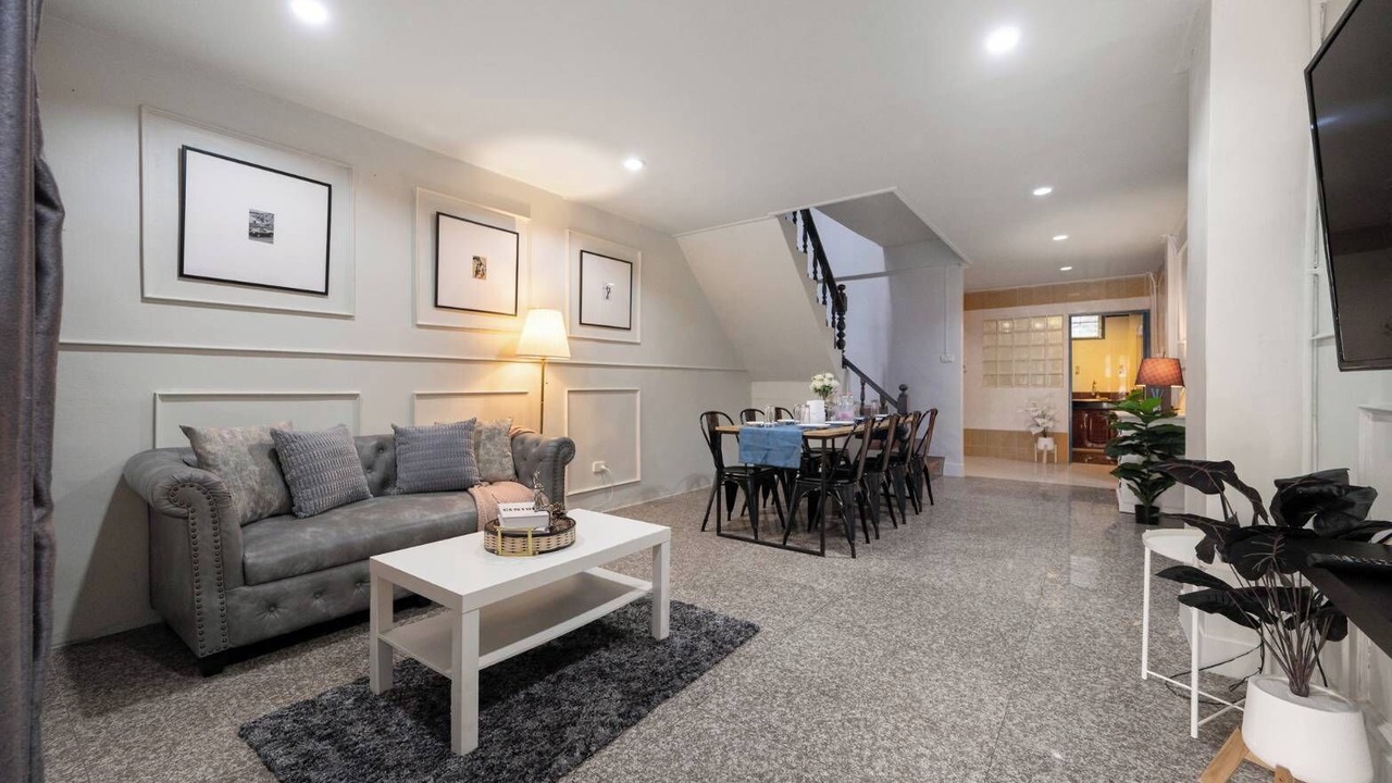 Photo of Livingroom in Phra Khanong Nuea