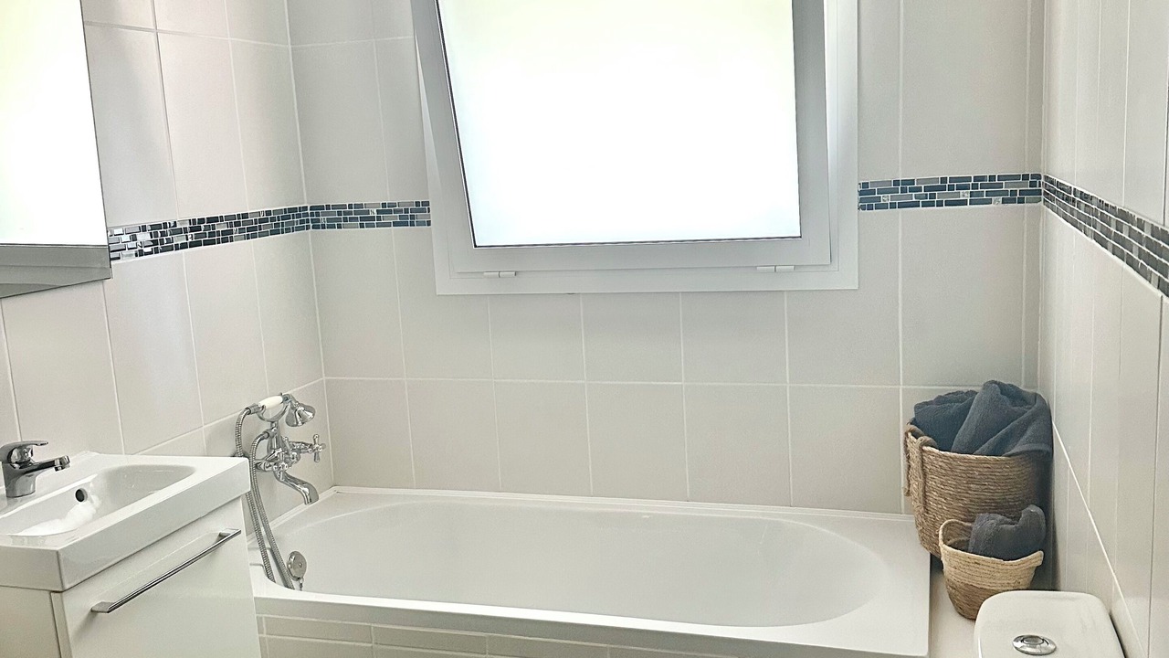 Photo of Bathroom in Trencall