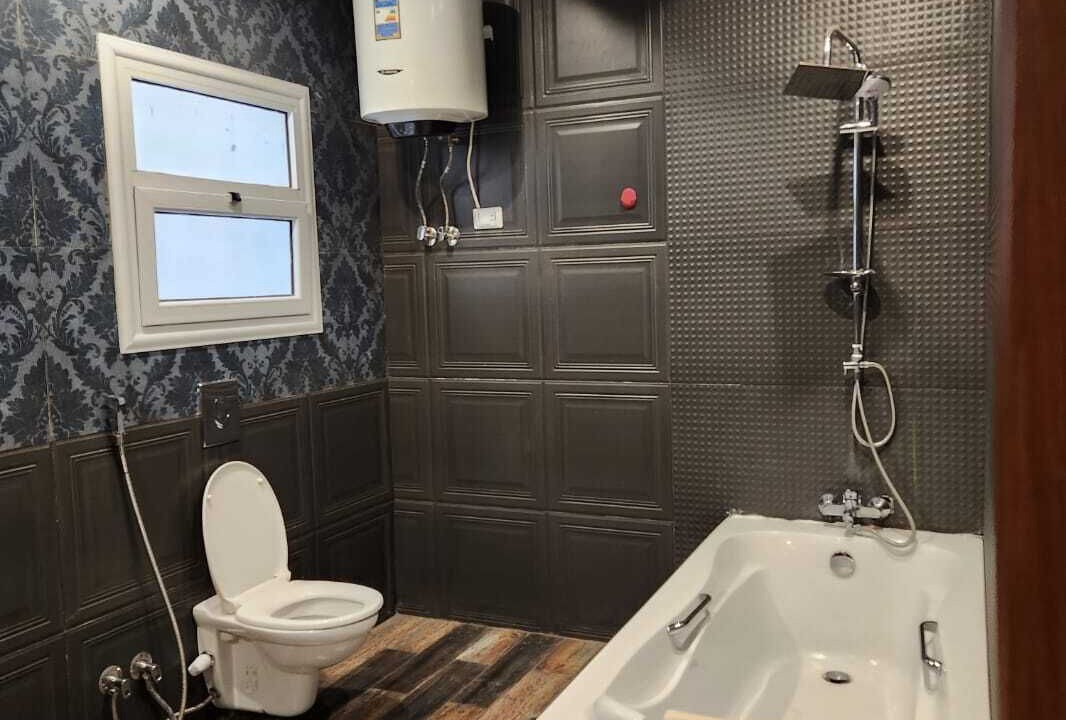 Photo of Bathroom in Sheikh Zayed City
