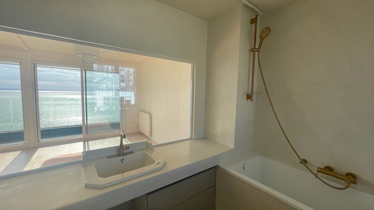 Photo of Bathroom in Saint-Martin-du-Littoral