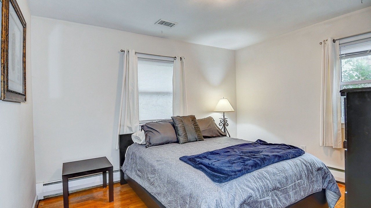 Photo of Bedroom in Northeast Virginia Beach