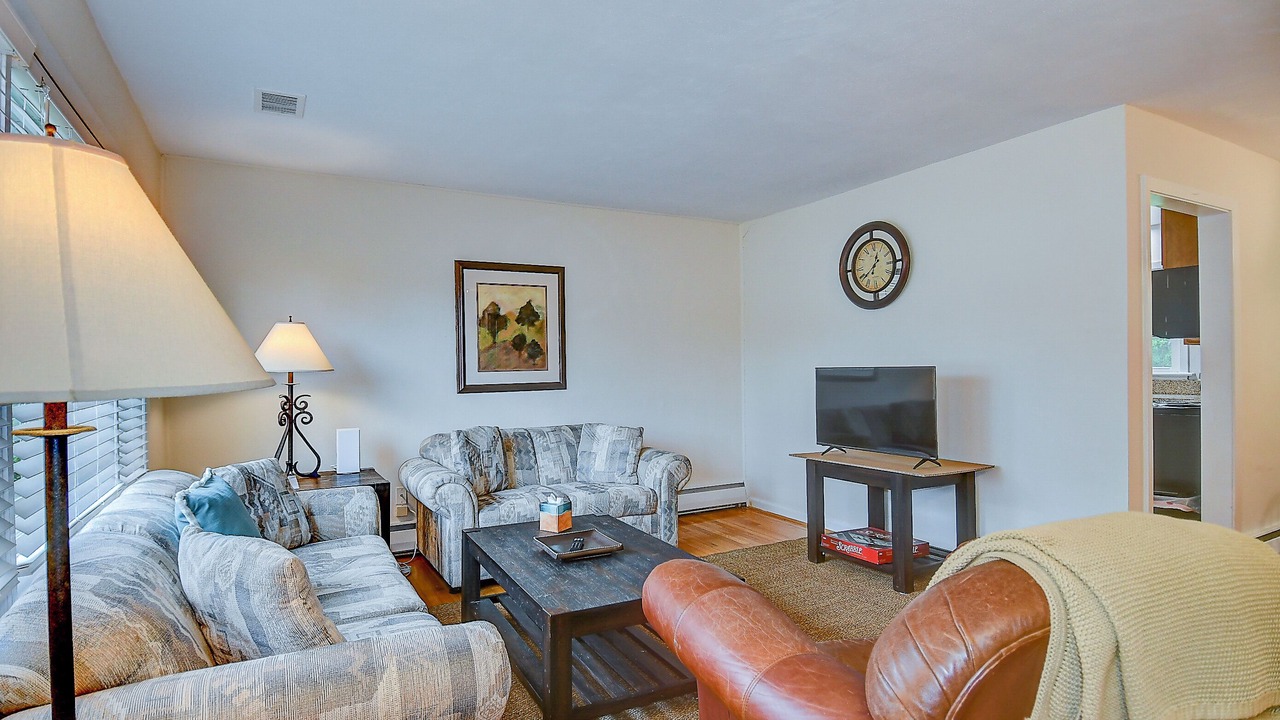 Photo of Livingroom in Northeast Virginia Beach