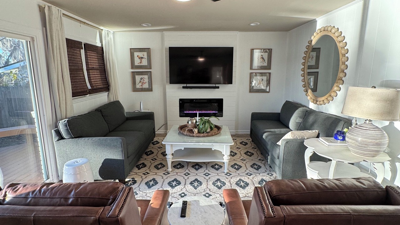 Photo of Livingroom in Lake Park