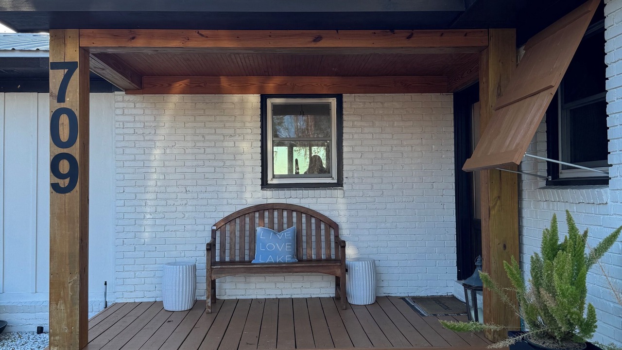 Photo of Patio Balcony in Lake Park