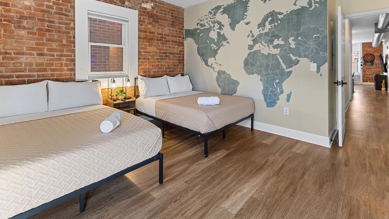 Photo of Bedroom in Lockerbie Square