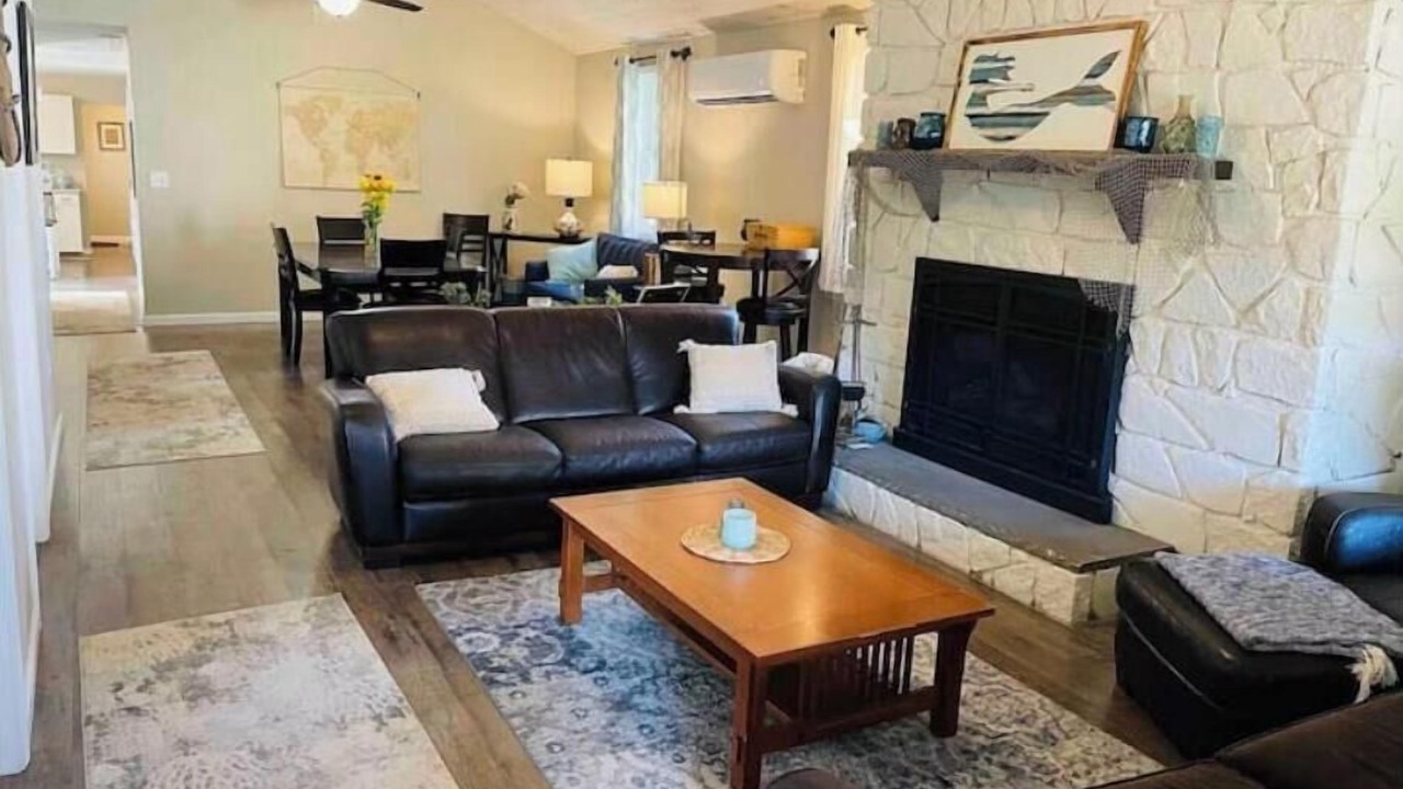 Photo of Livingroom in Sylvan Beach