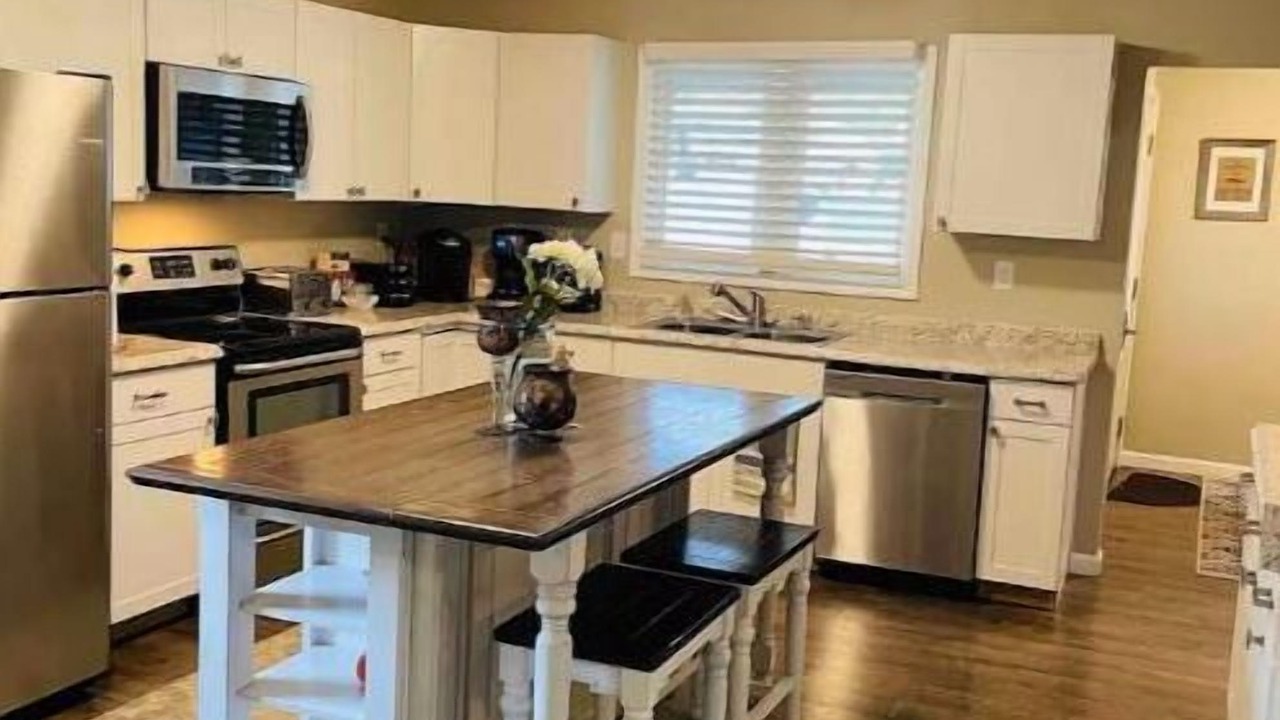 Photo of Kitchen in Sylvan Beach