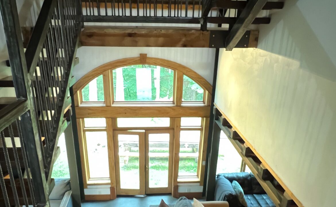 Photo of Livingroom in Vestal