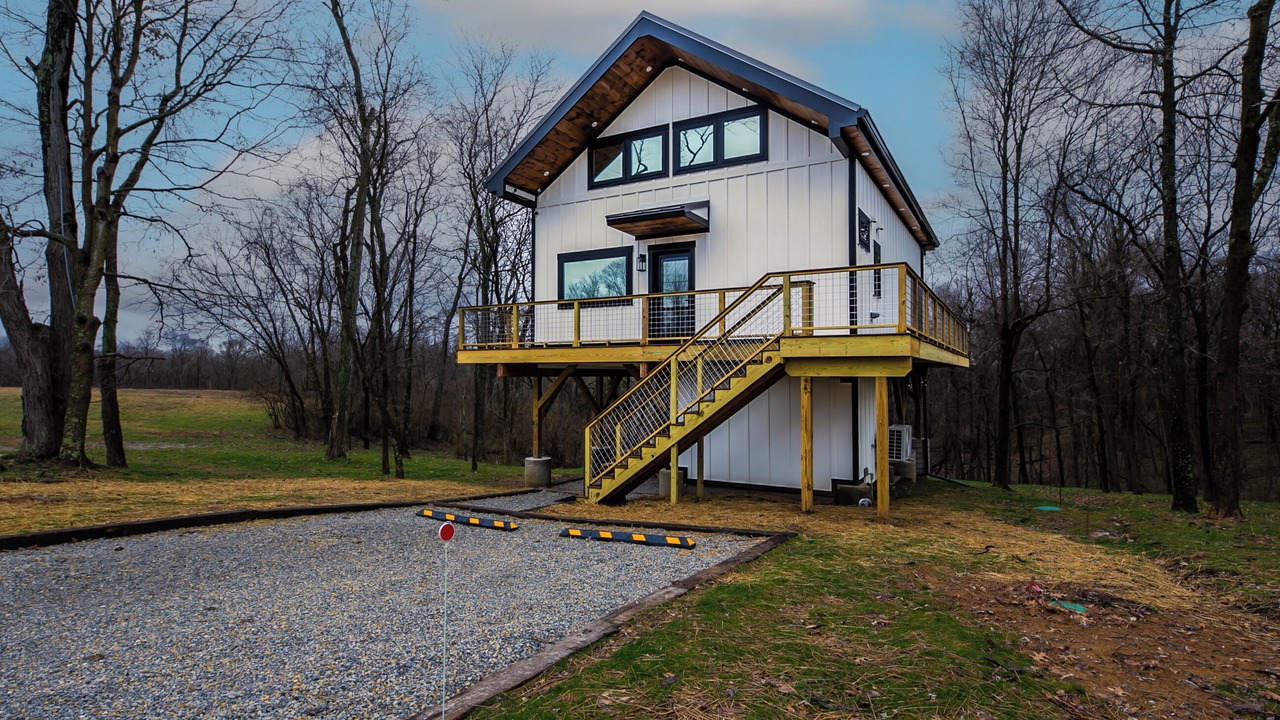 Photo of Outdoor in Rising Sun