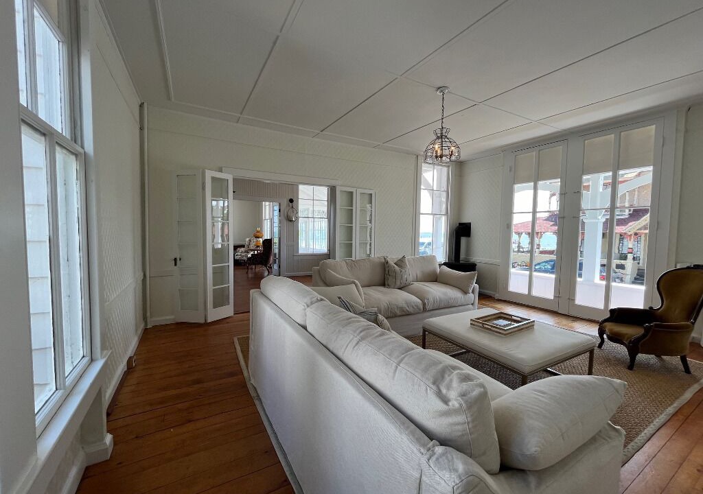 Photo of Livingroom in Oak Bluffs