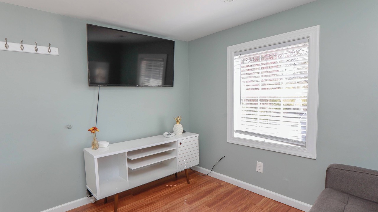 Photo of Livingroom in Bayview