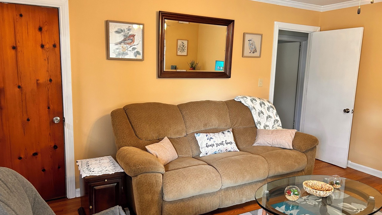 Photo of Livingroom in Millboro
