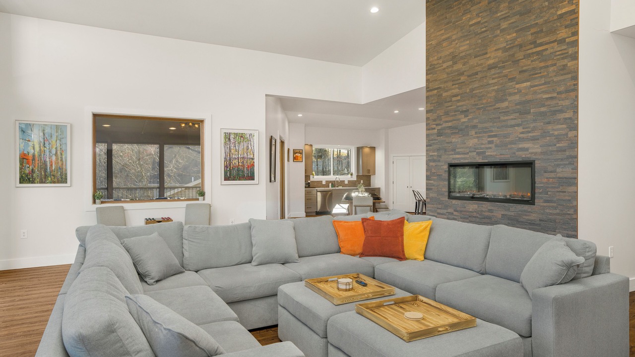 Photo of Livingroom in McGaheysville