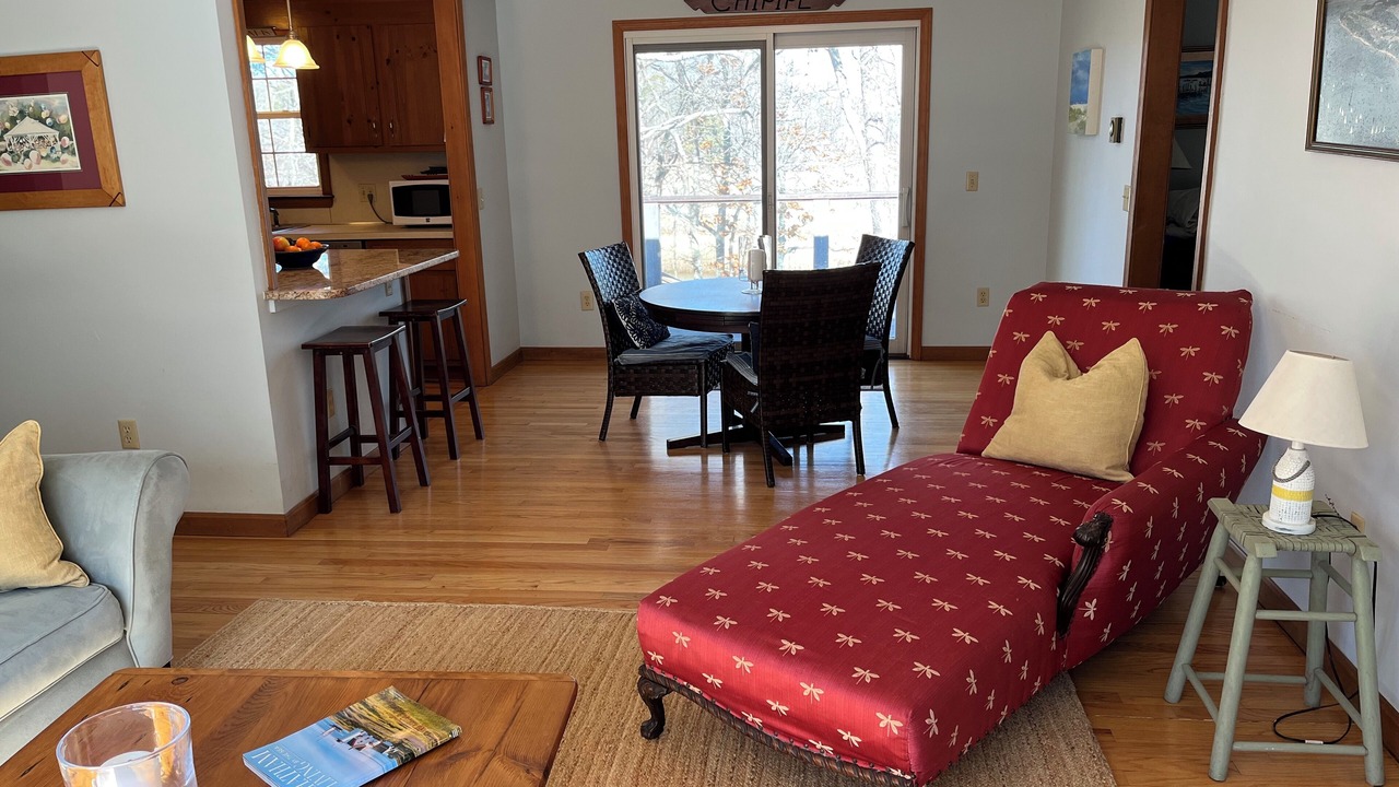 Photo of Livingroom in East Harwich