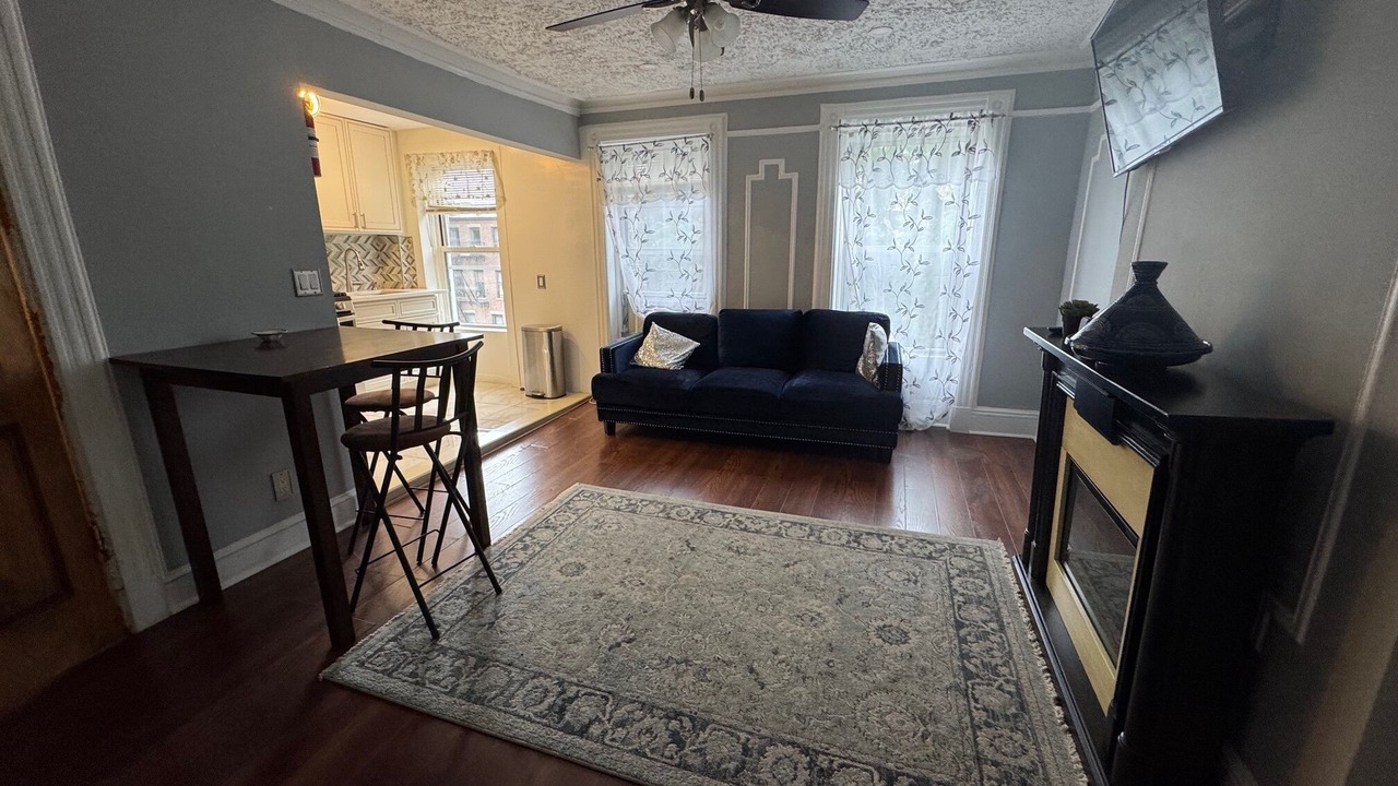 Photo of Livingroom in Bedford-Stuyvesant
