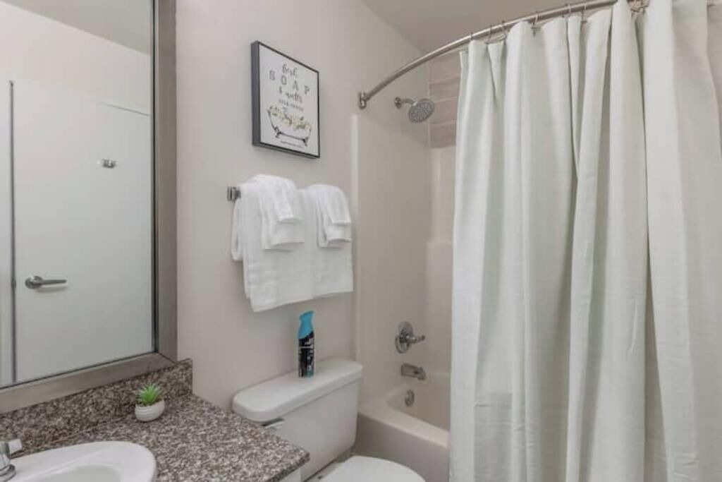 Photo of Bathroom in Wholesale District