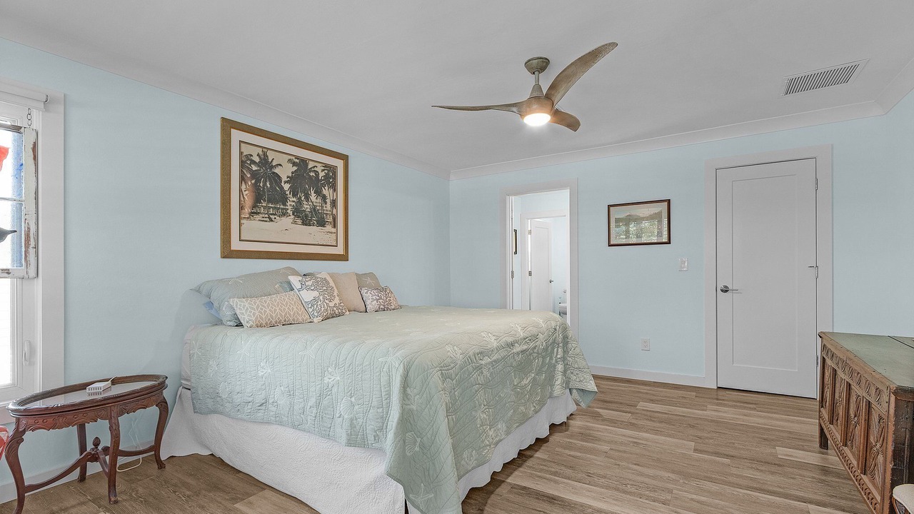 Photo of Bedroom in Bokeelia