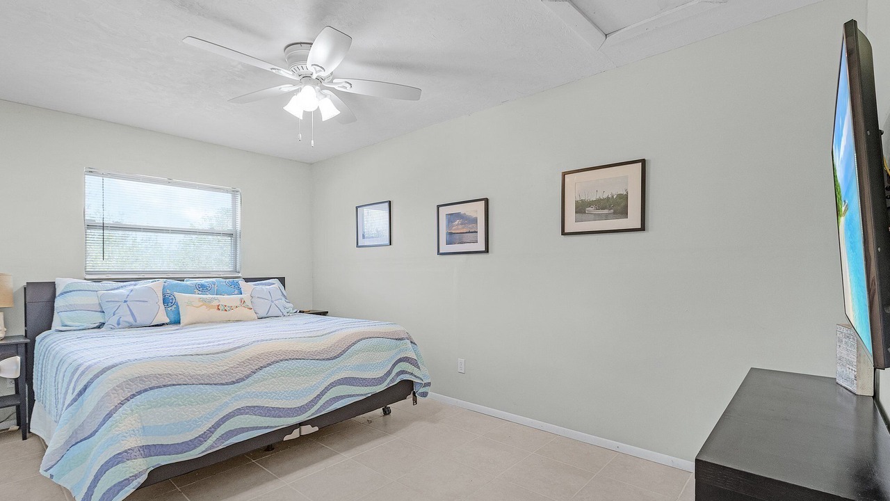 Photo of Bedroom in Bokeelia